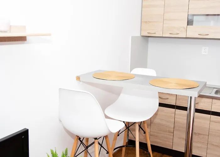 Cosy In Nové Zámky